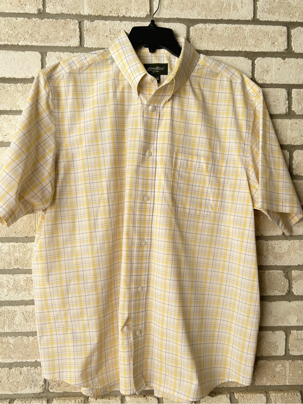 Eddie Bauer Yellow Plaid Short-Sleeve Button-Down Shirt. Size XL. NWTGS